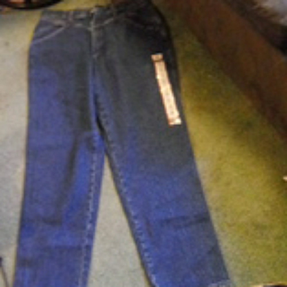 Rockey mountain clothing company size 16 r